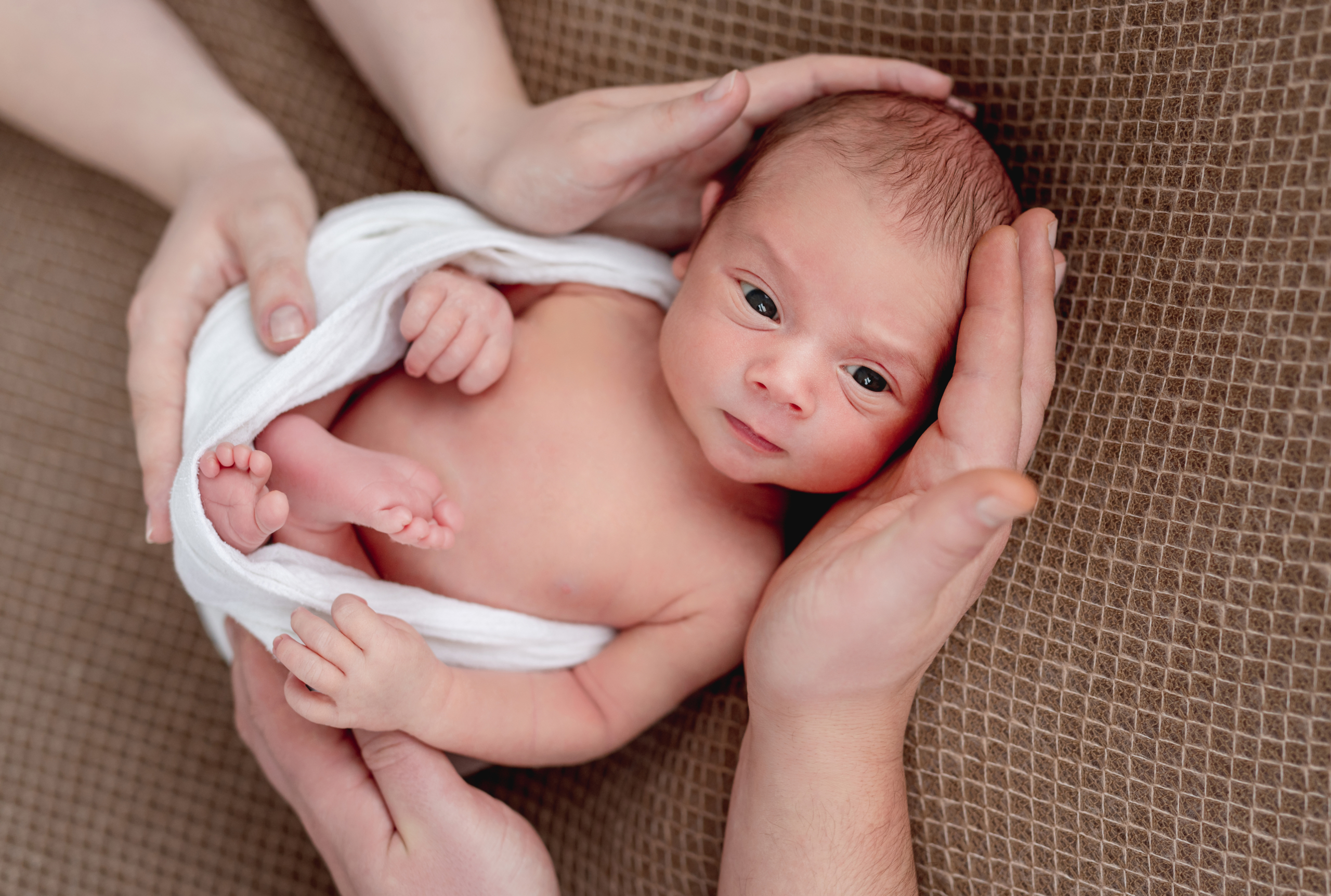 Get comprehensive newborn care tips for first-time parents—feeding, sleep, soothing, safety, and developmental support to confidently navigate early parenthood.