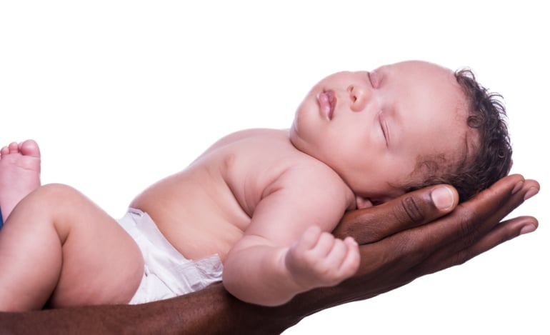 Essential newborn care tips for first-time parents covering feeding, sleep, diapering, and soothing strategies to help you feel confident and prepared.