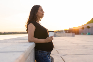 Safe Pregnancy Caffeine Limits & Healthier Alternatives